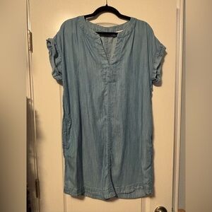 Vineyard Vines Light Blue Tunic Top